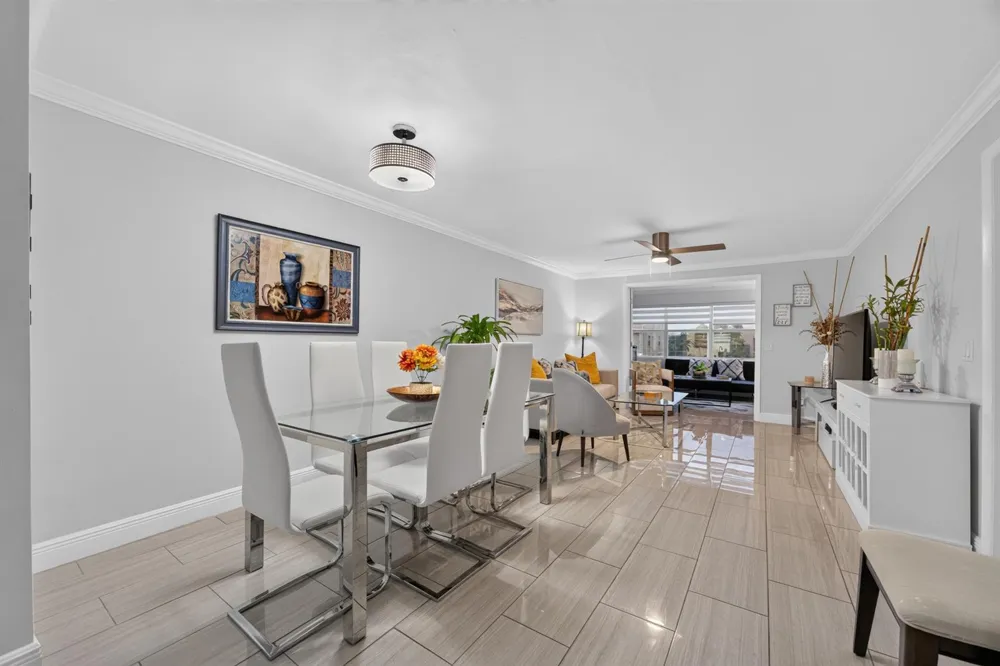 9881 Sunrise Lakes Boulevard #308 Sunrise, FL 33322