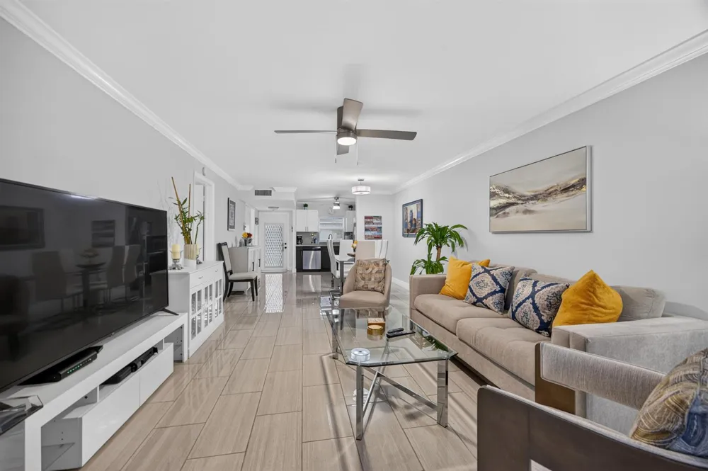 9881 Sunrise Lakes Boulevard #308 Sunrise, FL 33322