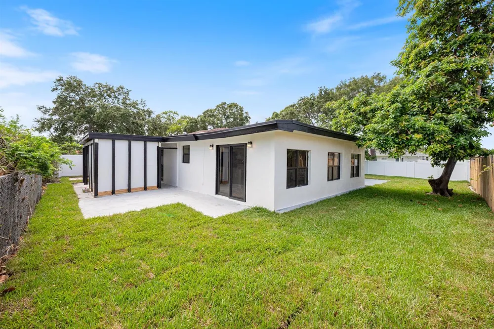8201 NW 67TH AVENUE Tamarac, FL 33321