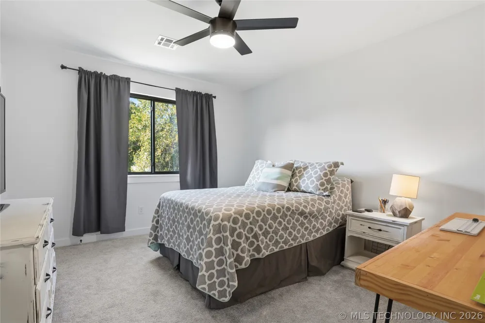 2714 Falls Bend Drive Sapulpa, OK 74066