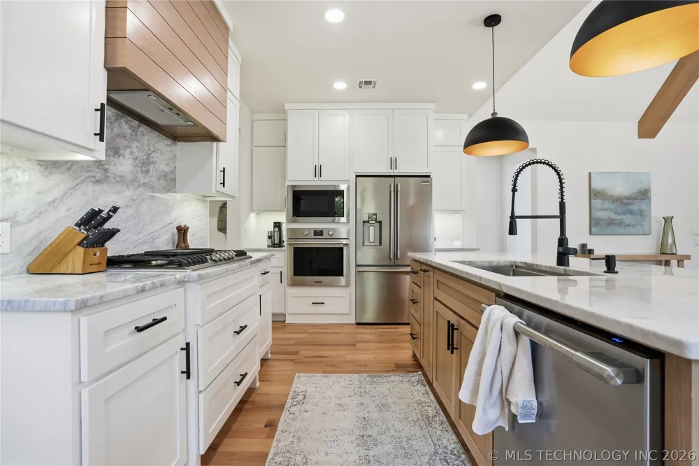 2714 Falls Bend Drive Sapulpa, OK 74066