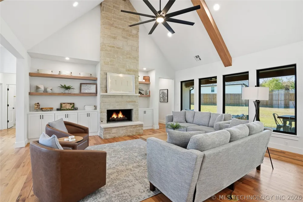 2714 Falls Bend Drive Sapulpa, OK 74066