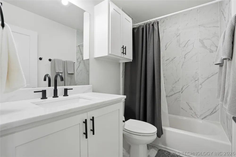 2714 Falls Bend Drive Sapulpa, OK 74066