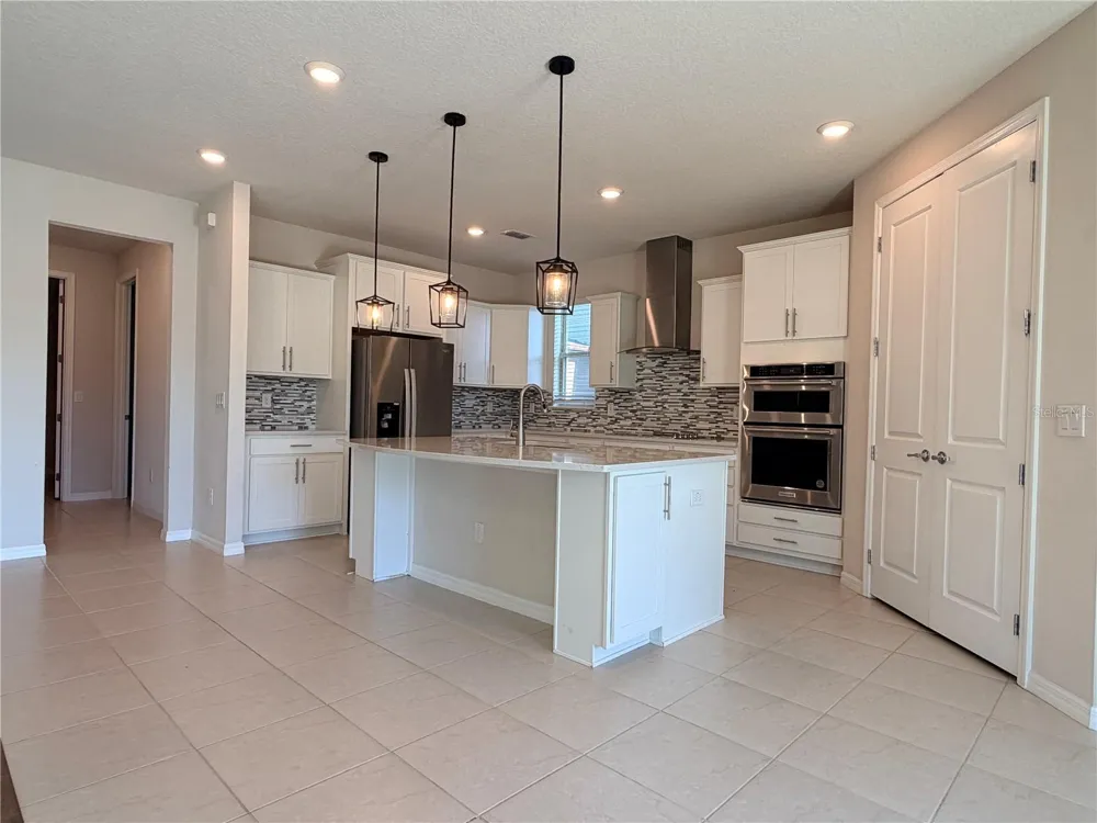 19259 BRIARBROOK DRIVE Tampa, FL 33647