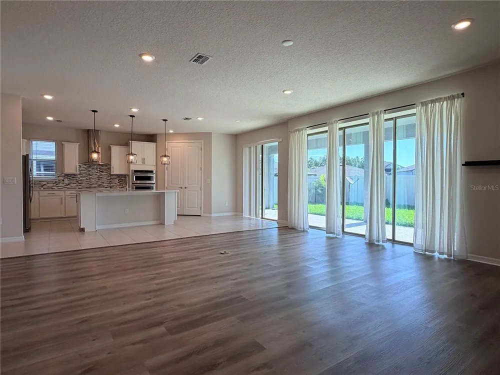 19259 BRIARBROOK DRIVE Tampa, FL 33647