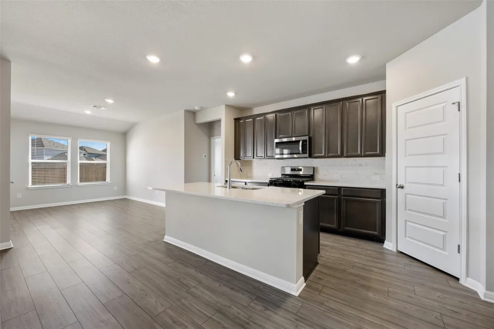 136 Short Toed Swoop Cedar Creek, TX 78612