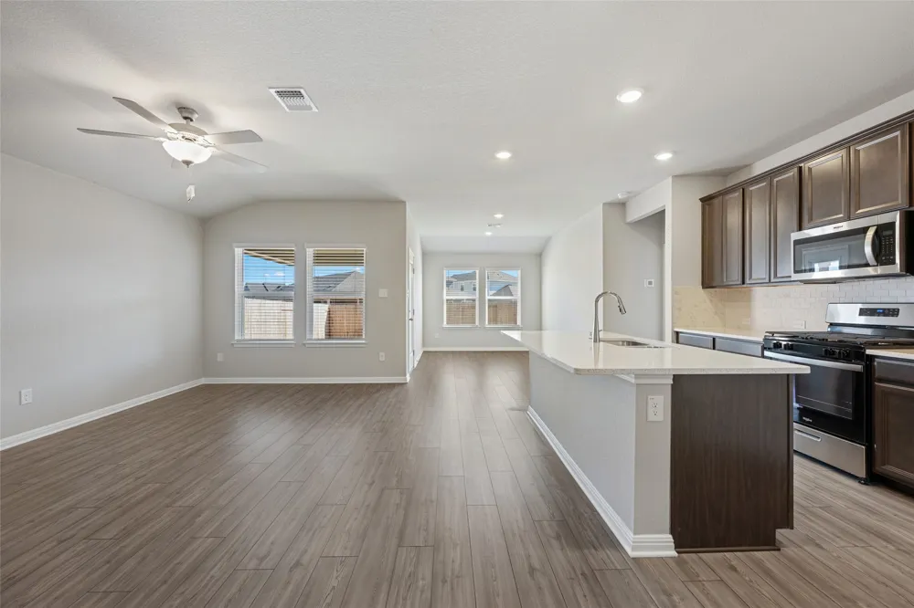 136 Short Toed Swoop Cedar Creek, TX 78612