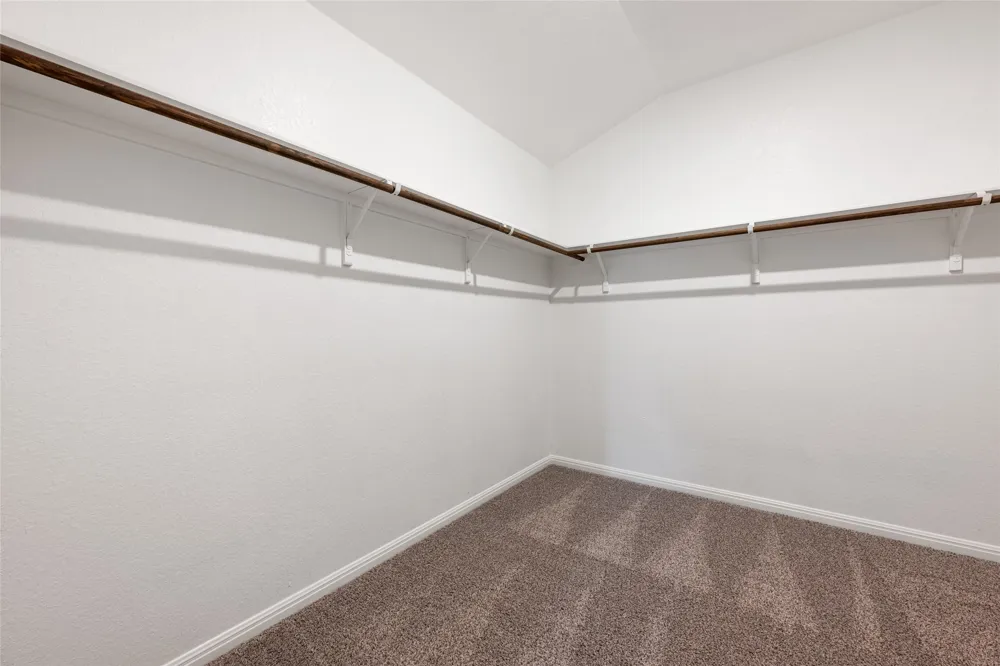 136 Short Toed Swoop Cedar Creek, TX 78612