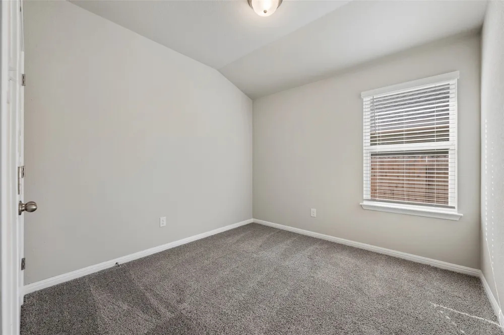 136 Short Toed Swoop Cedar Creek, TX 78612