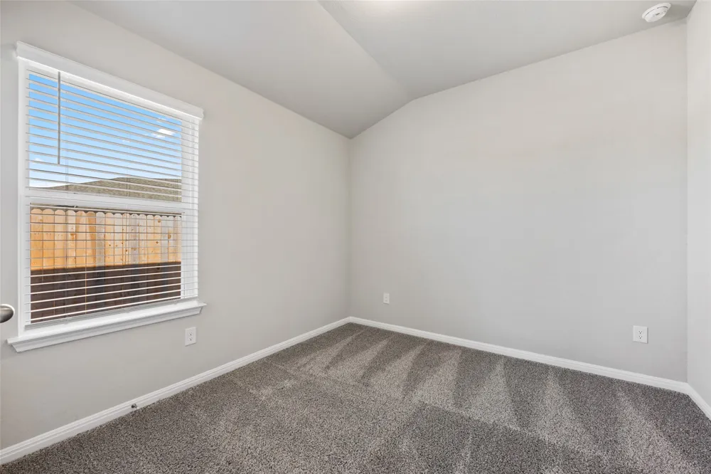 136 Short Toed Swoop Cedar Creek, TX 78612