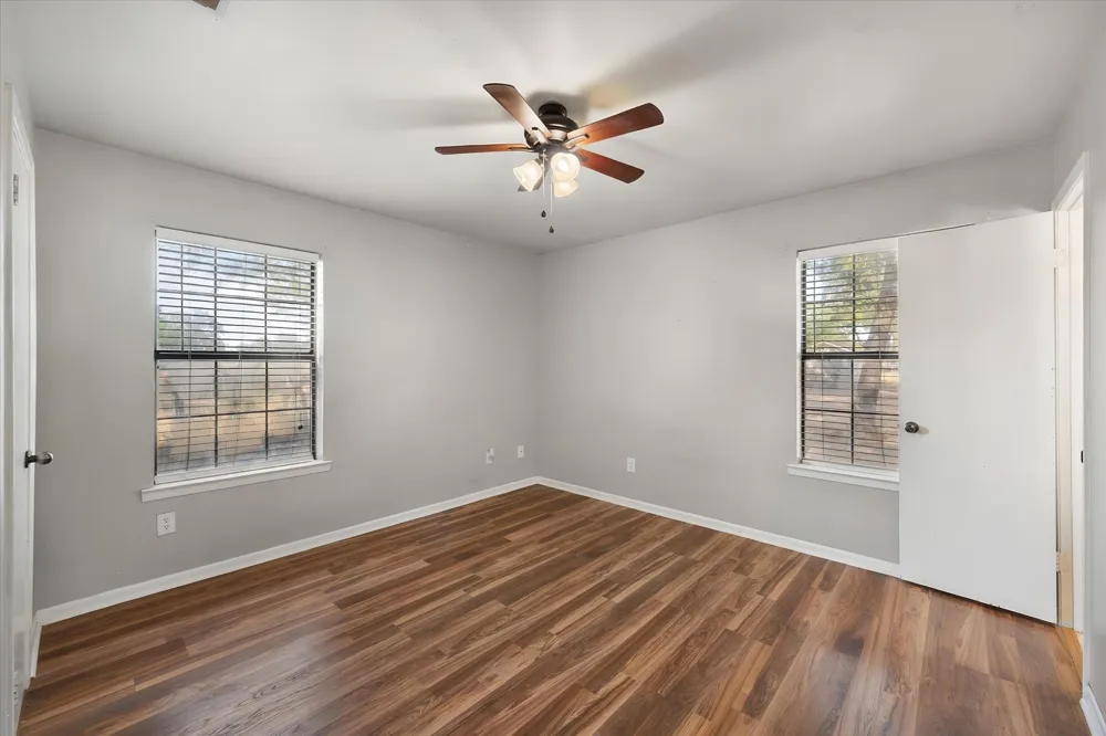 825 Southwood Fairfield, TX 75840