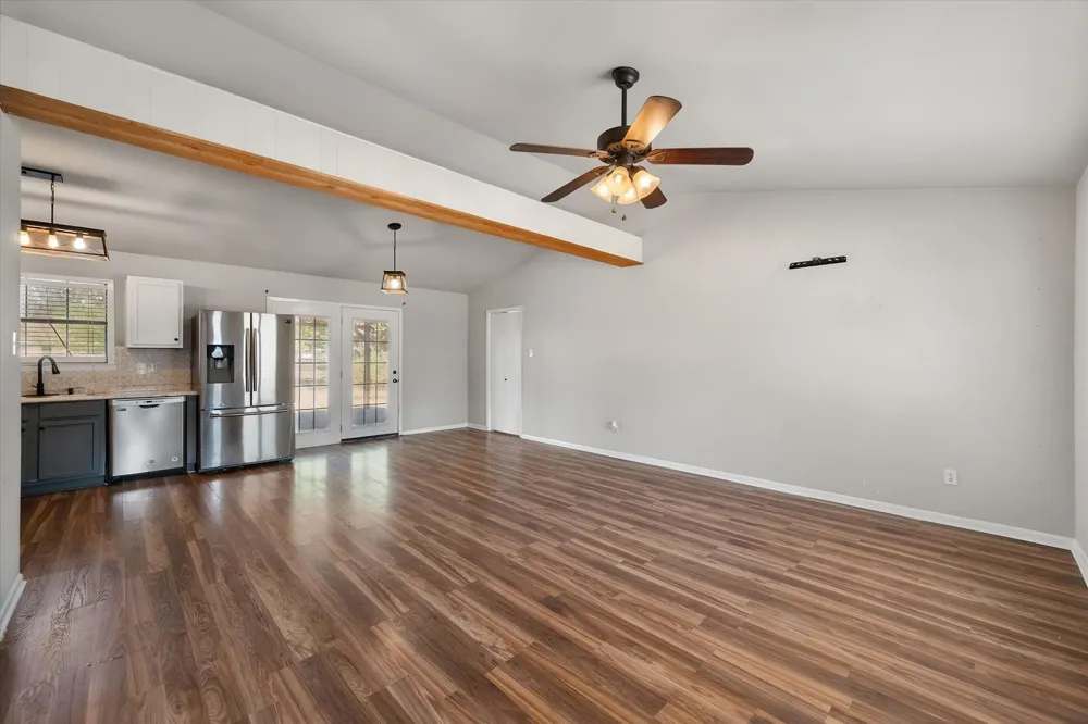825 Southwood Fairfield, TX 75840