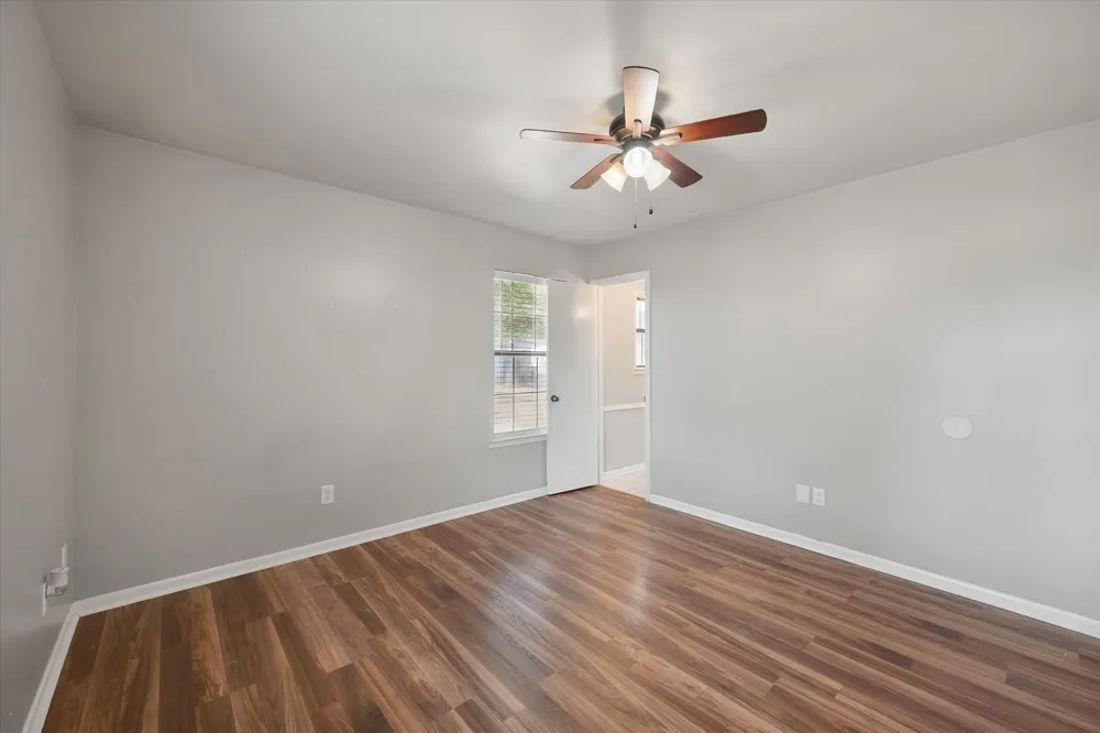 825 Southwood Fairfield, TX 75840