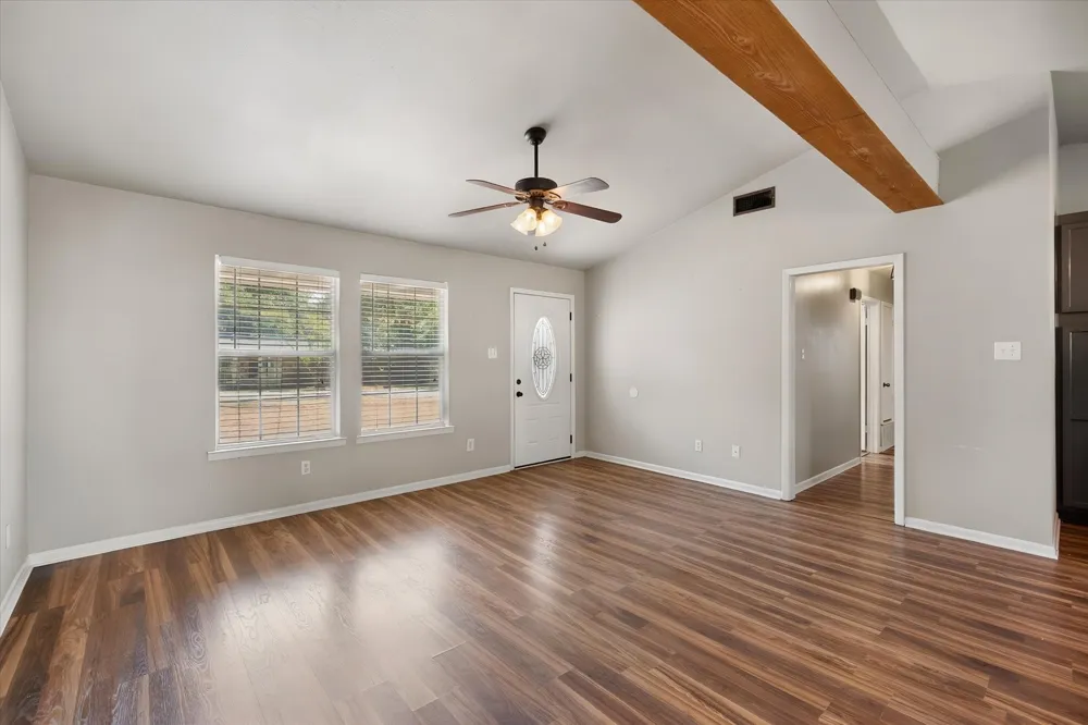 825 Southwood Fairfield, TX 75840