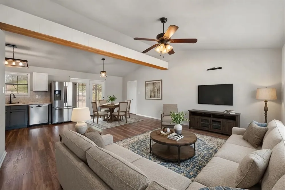 825 Southwood Fairfield, TX 75840