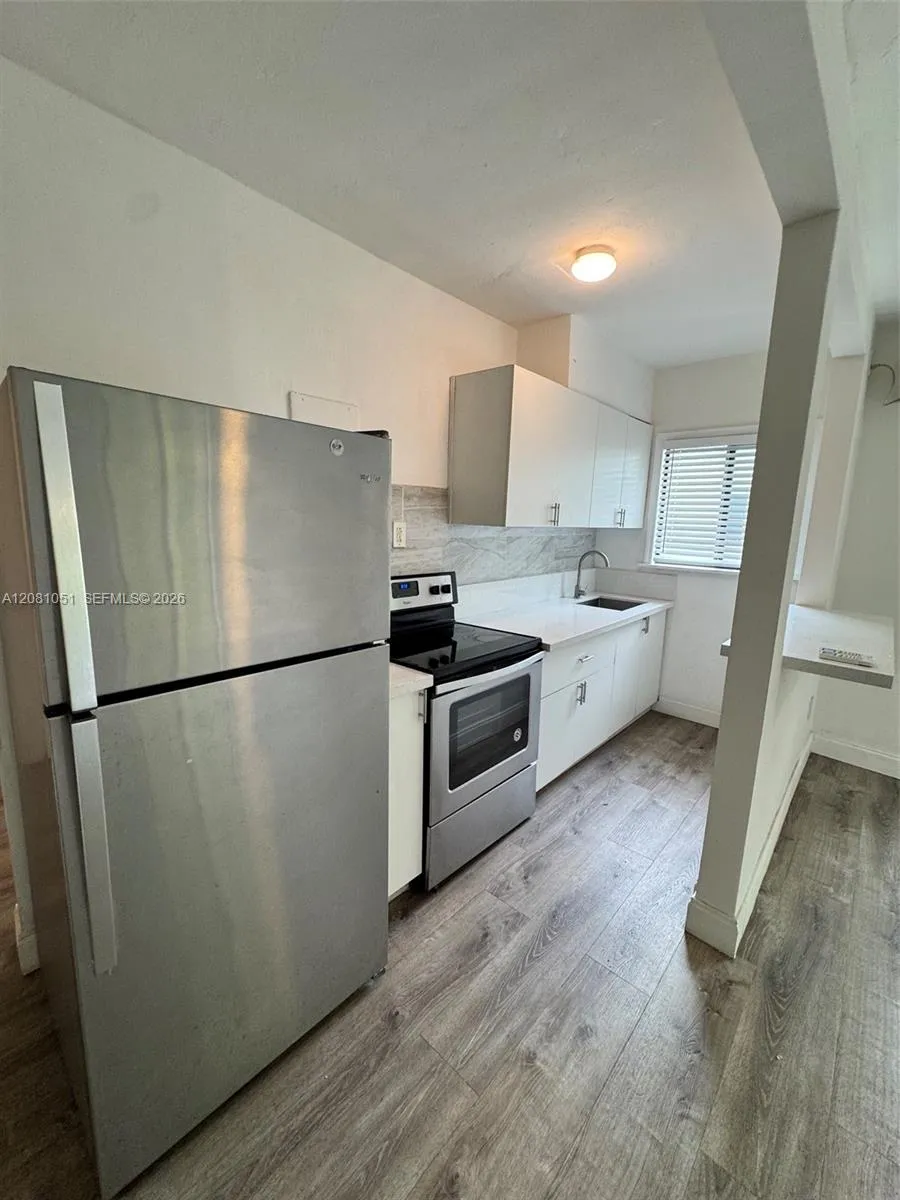 570 NE 69th St #5 Miami, FL 33138