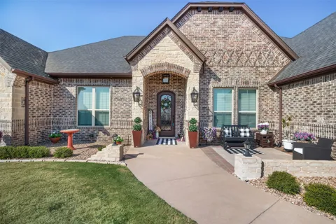 329 Kenyon Court