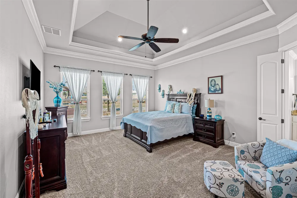 329 Kenyon Court Granbury, TX 76049