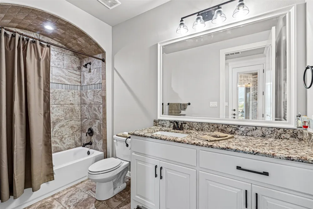 329 Kenyon Court Granbury, TX 76049