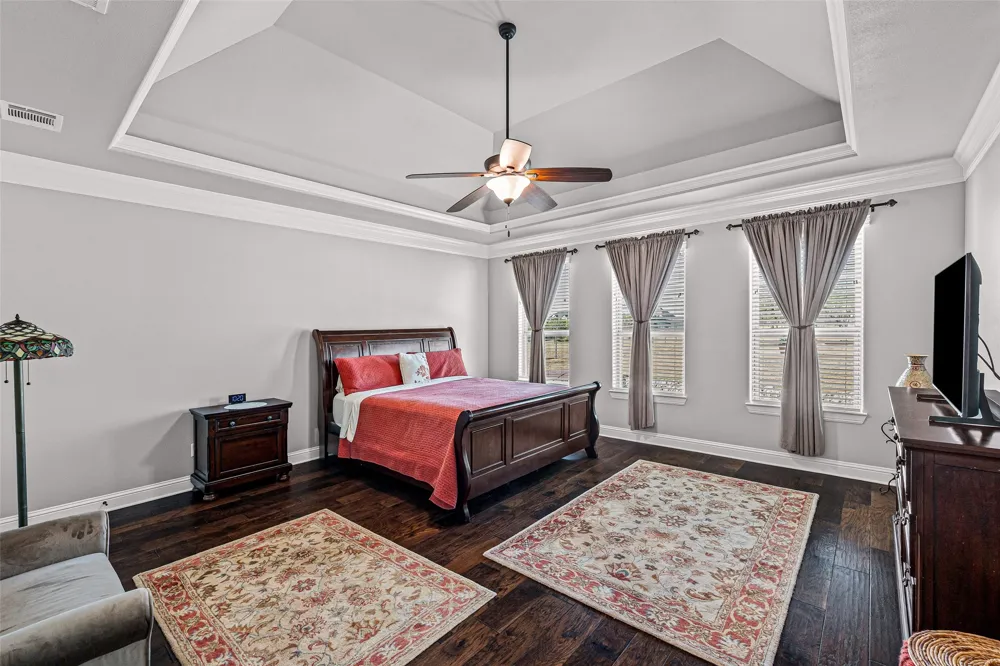 329 Kenyon Court Granbury, TX 76049