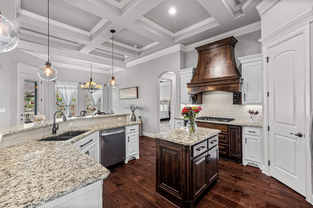 329 Kenyon Court Granbury, TX 76049