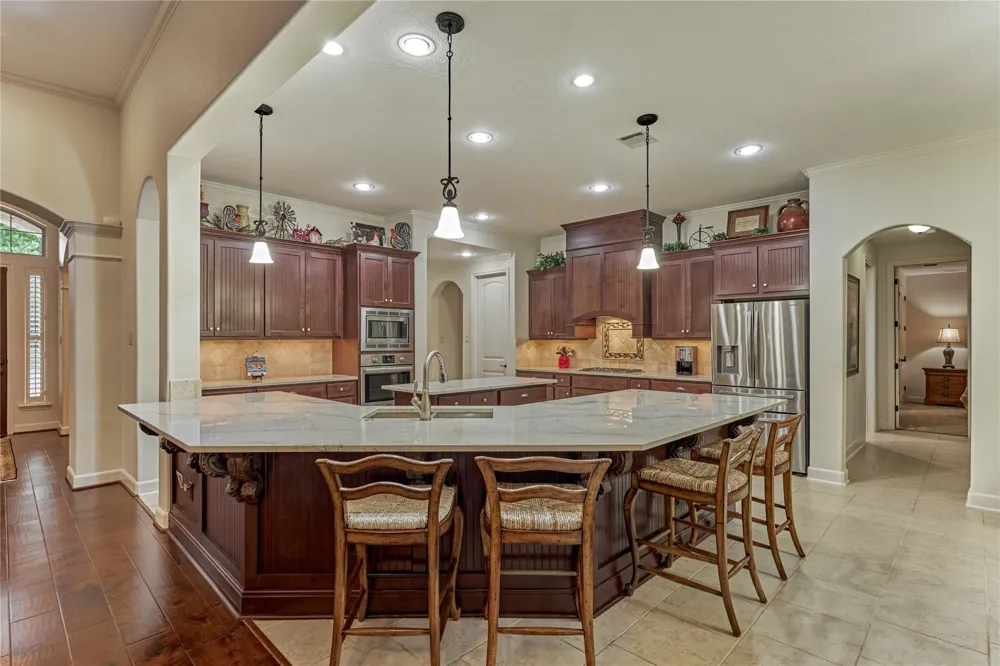 10 Westlyn Lane Montgomery, TX 77356