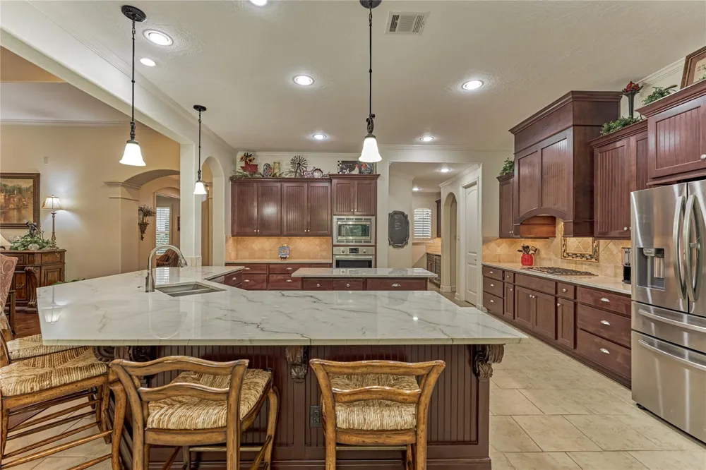10 Westlyn Lane Montgomery, TX 77356