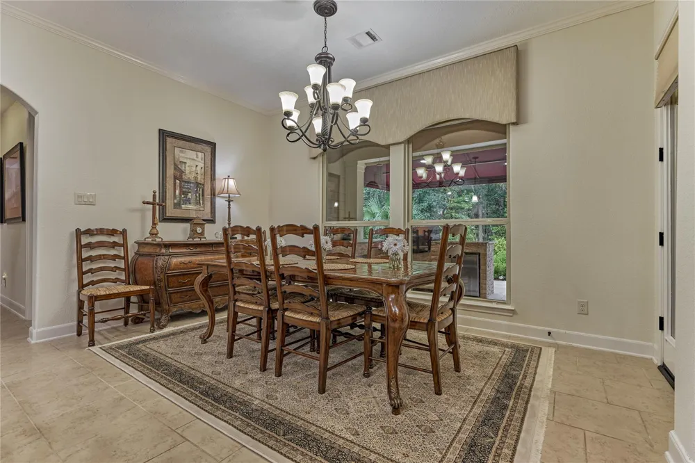 10 Westlyn Lane Montgomery, TX 77356
