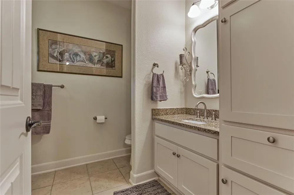 10 Westlyn Lane Montgomery, TX 77356