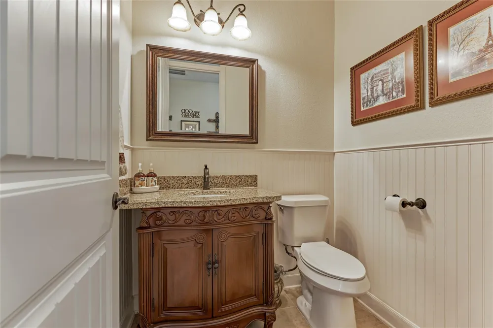 10 Westlyn Lane Montgomery, TX 77356