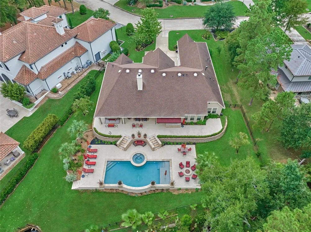 10 Westlyn Lane Montgomery, TX 77356