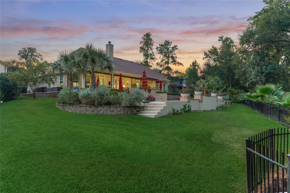 10 Westlyn Lane Montgomery, TX 77356