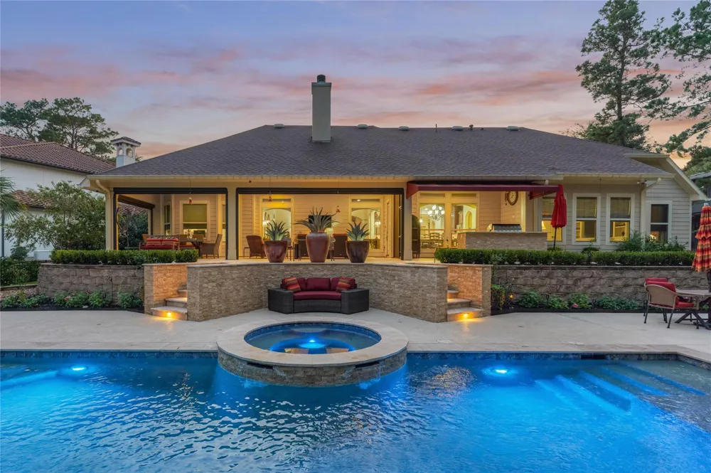 10 Westlyn Lane Montgomery, TX 77356