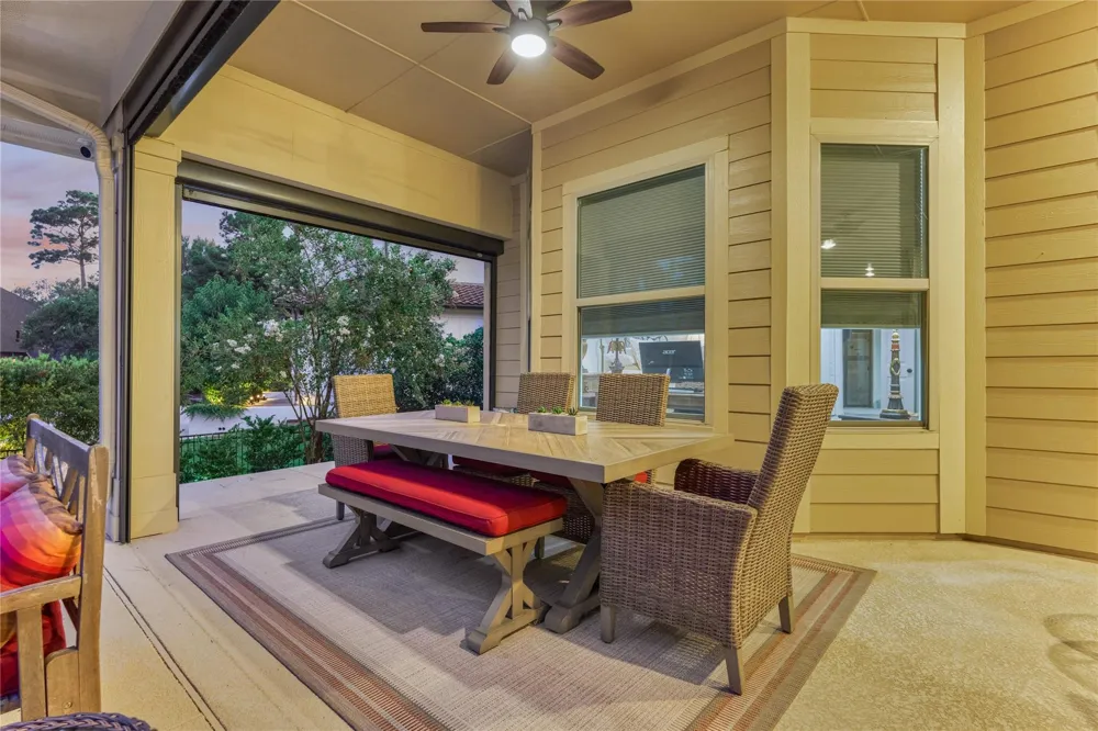 10 Westlyn Lane Montgomery, TX 77356