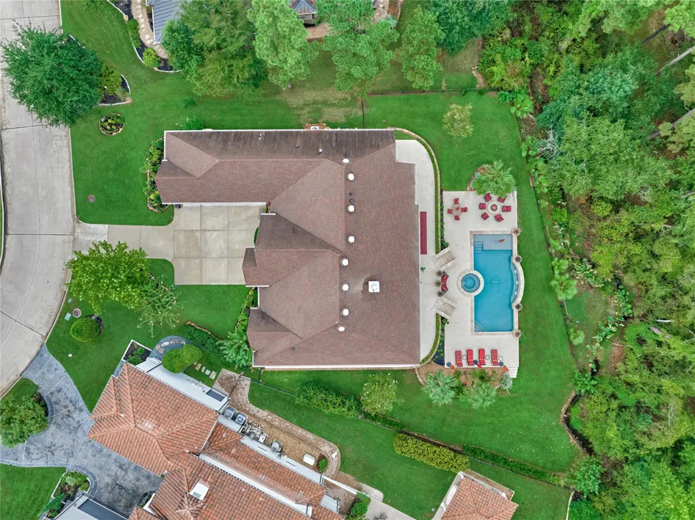 10 Westlyn Lane Montgomery, TX 77356