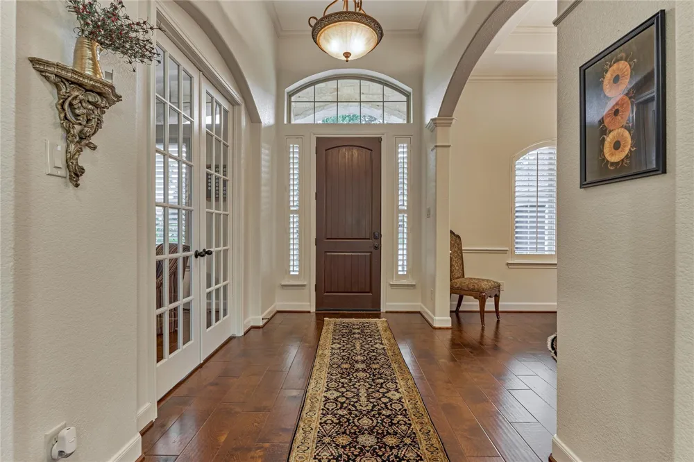 10 Westlyn Lane Montgomery, TX 77356