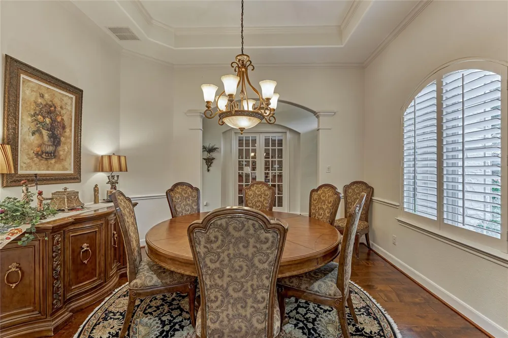 10 Westlyn Lane Montgomery, TX 77356