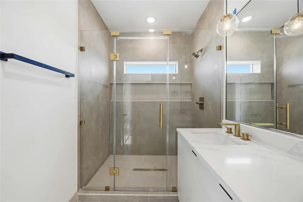 7555 Calhoun Street #A Houston, TX 77051