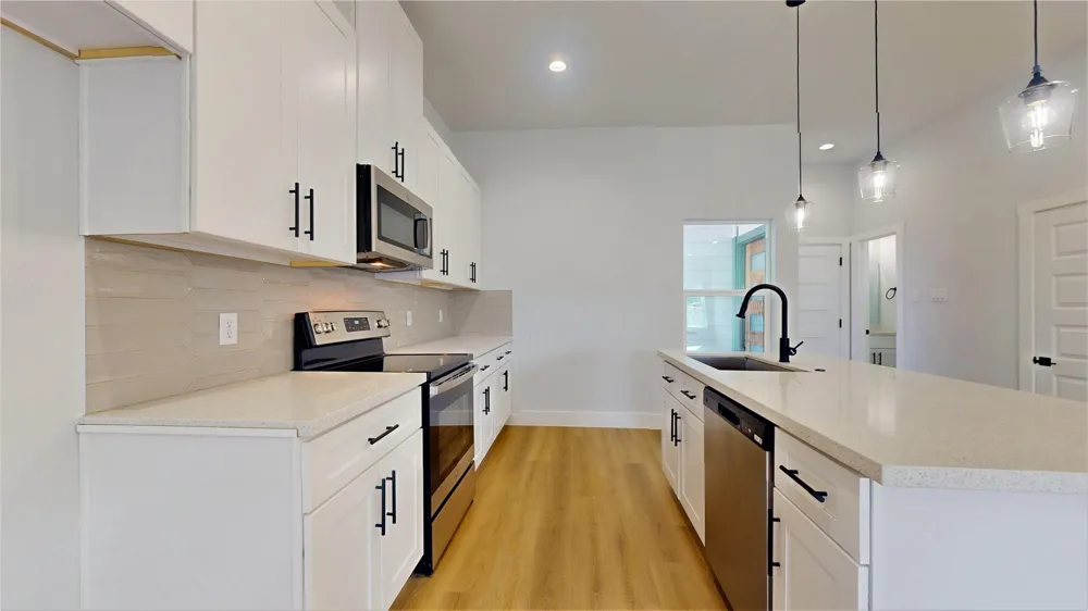 12234 Kirkgard Houston, TX 77045