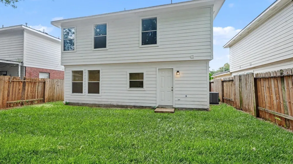 15129 Grassington Drive Channelview, TX 77530