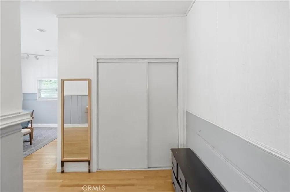 15808 Nordhoff Los Angeles, CA 91343