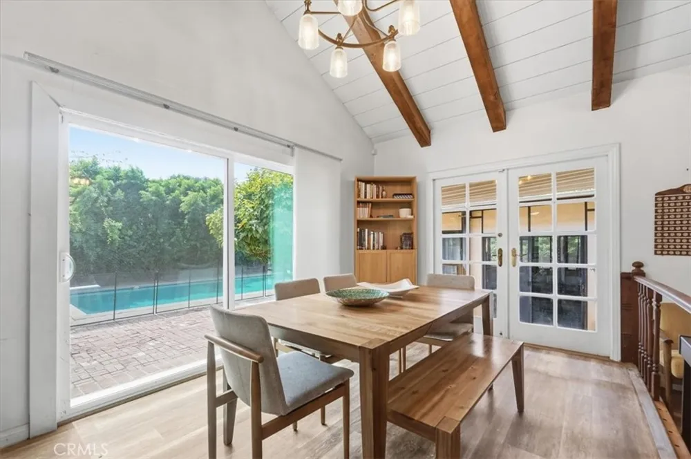 15808 Nordhoff Los Angeles, CA 91343