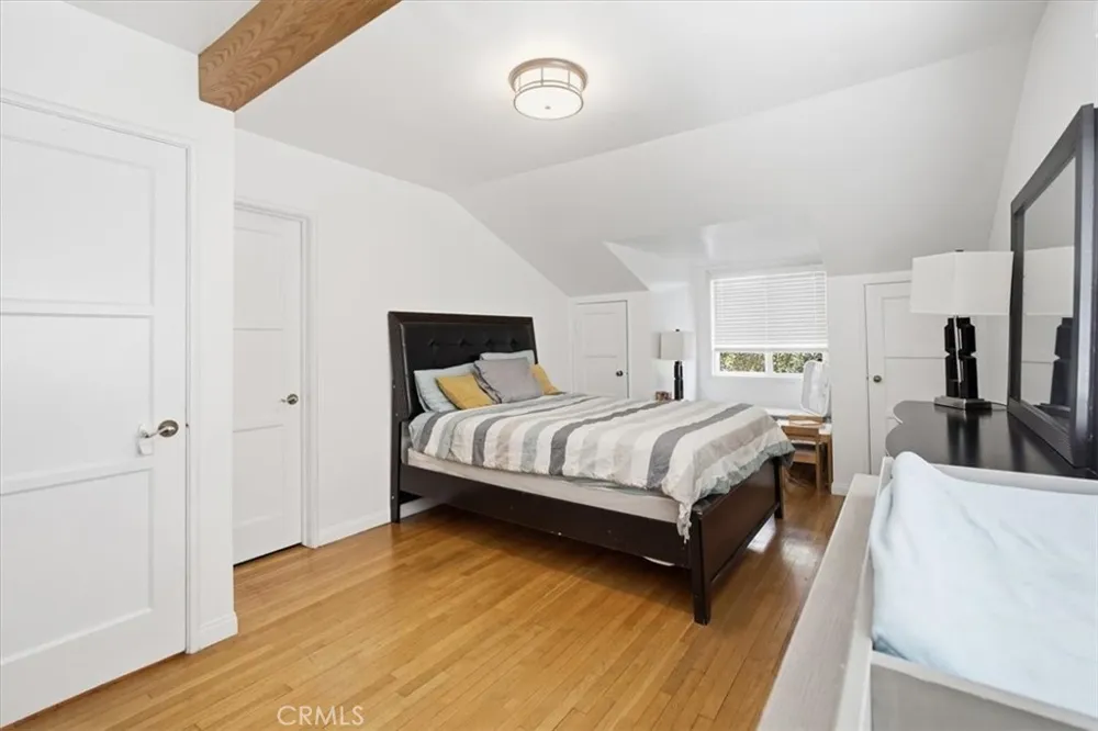 15808 Nordhoff Los Angeles, CA 91343