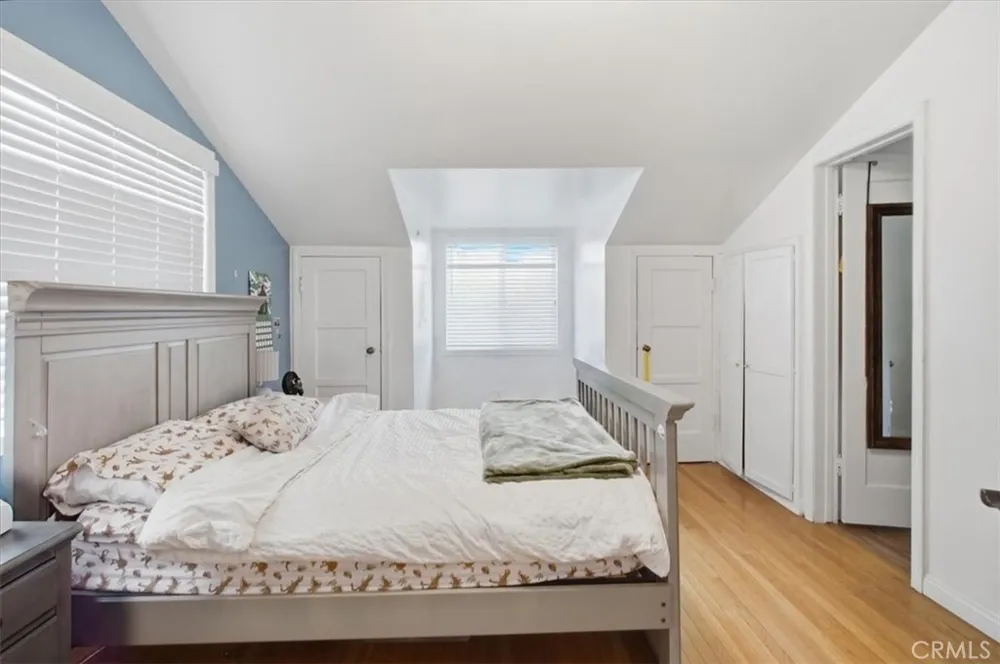 15808 Nordhoff Los Angeles, CA 91343