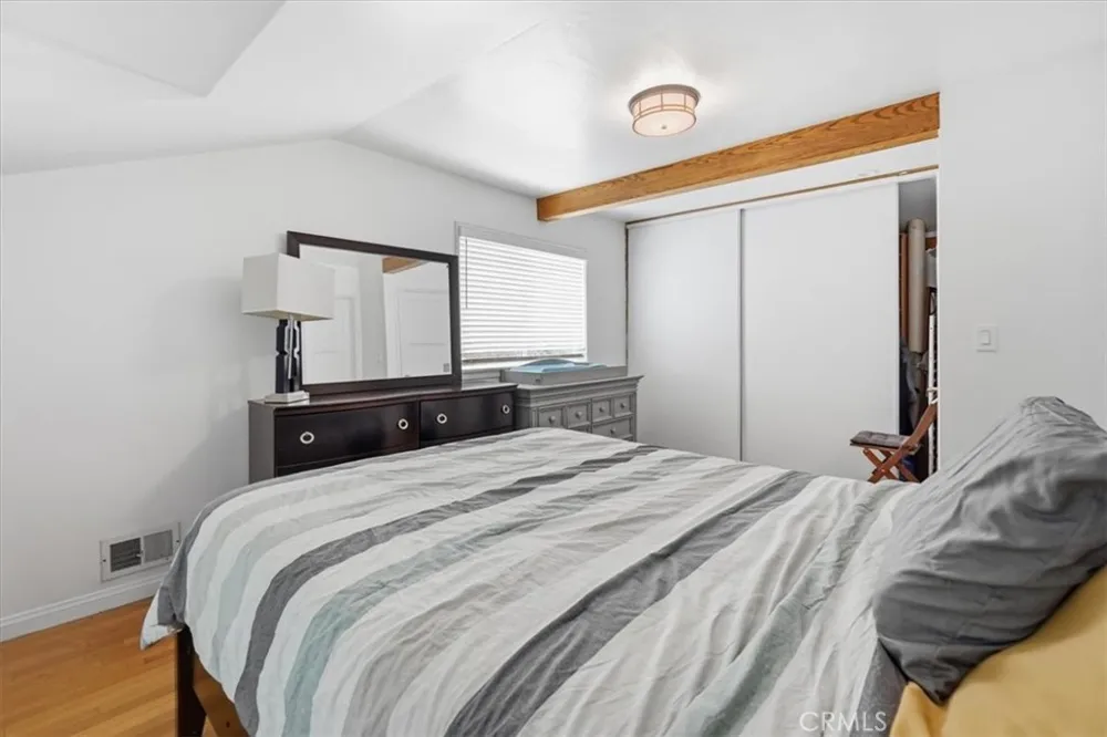15808 Nordhoff Los Angeles, CA 91343