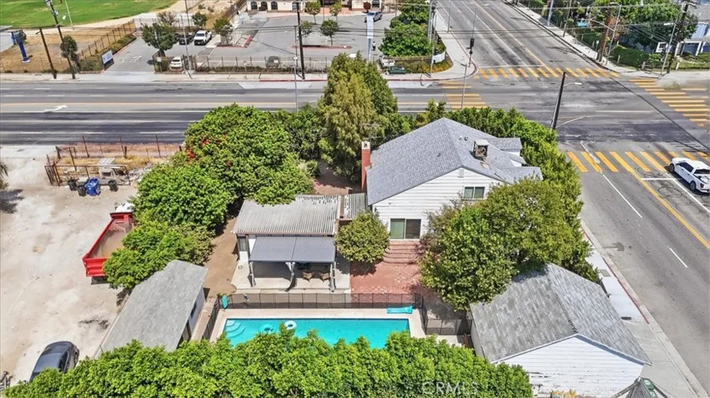 15808 Nordhoff Los Angeles, CA 91343