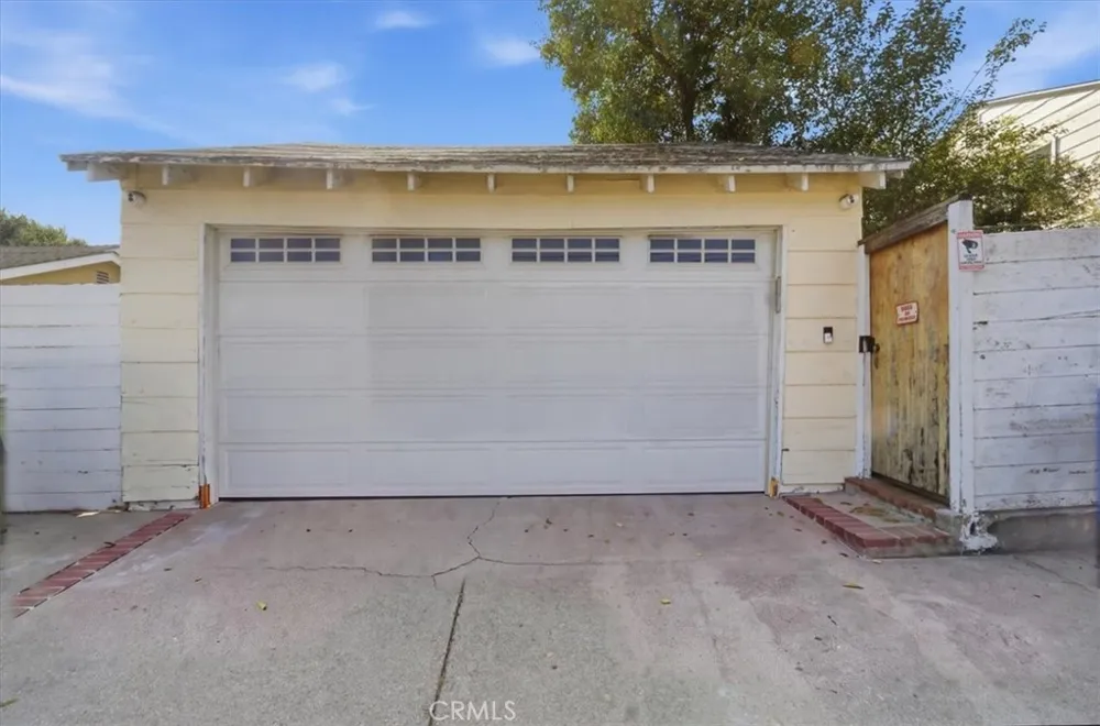 15808 Nordhoff Los Angeles, CA 91343