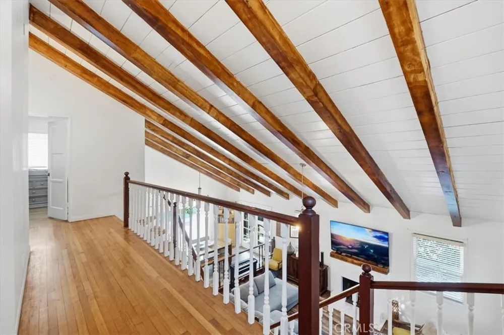 15808 Nordhoff Los Angeles, CA 91343