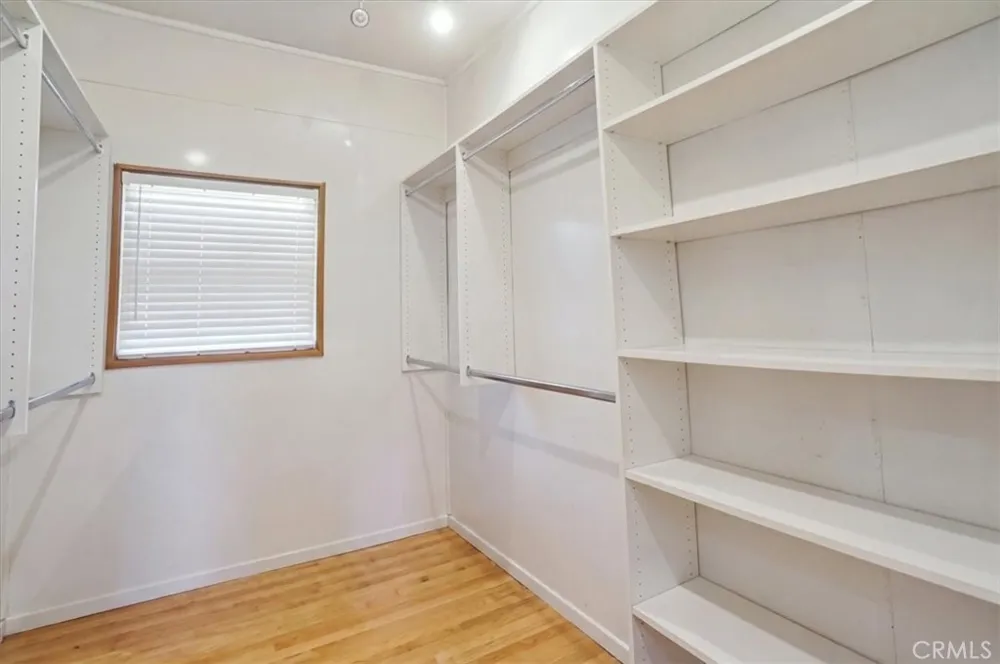 15808 Nordhoff Los Angeles, CA 91343