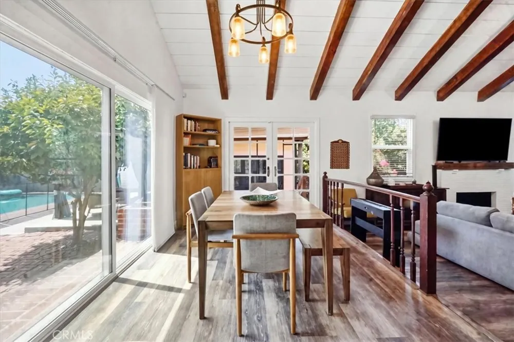 15808 Nordhoff Los Angeles, CA 91343